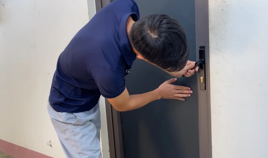 Locksmith technician working in Macon, GA